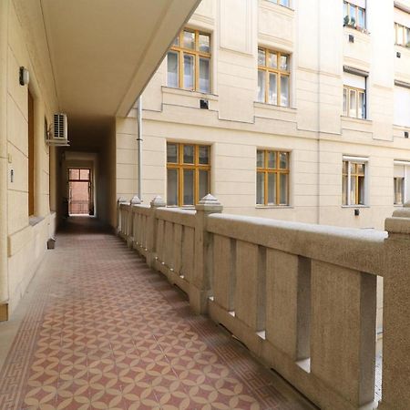 Broadway Downtown Deluxe Будапеща Екстериор снимка